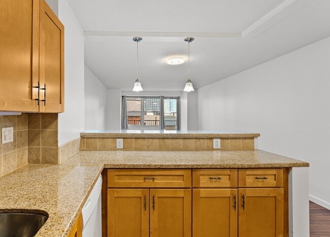 Building Photo - 151 Tremont St