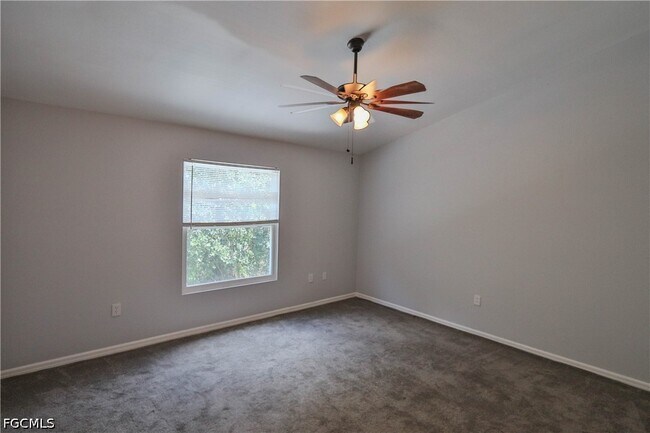 Building Photo - 3630 Pine Oak Cir
