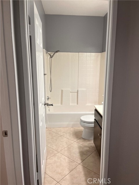 Building Photo - 2940 Vía Toscana