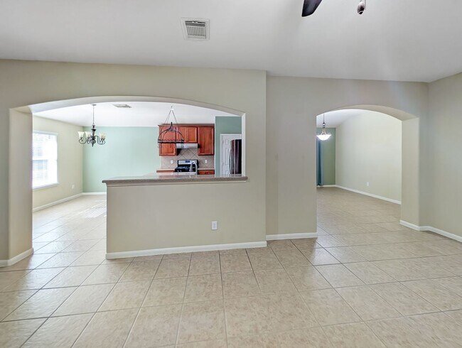 Building Photo - 26403 Abbey Springs Ln