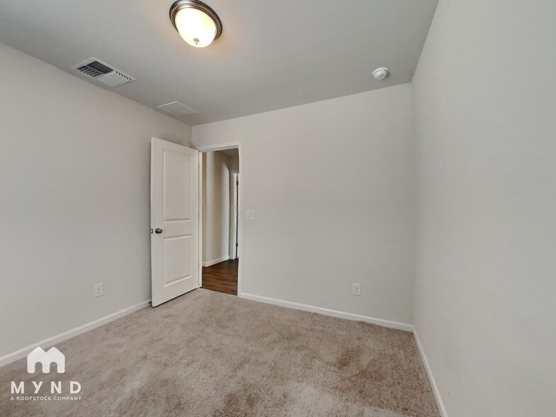 Building Photo - 254 S Picacho Heights Rd