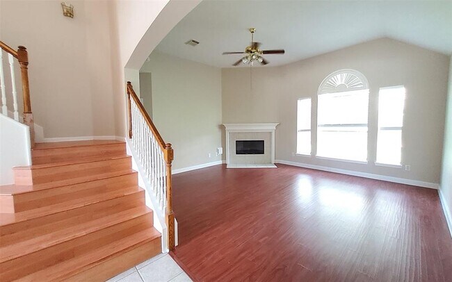 Building Photo - 2707 Sun Beam Ct