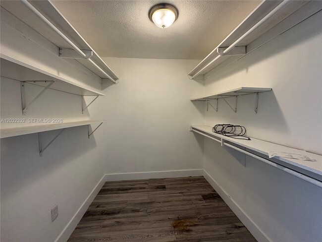Building Photo - 7545 E Treasure Dr