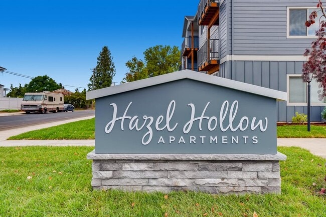 Building Photo - Hazel Hollow