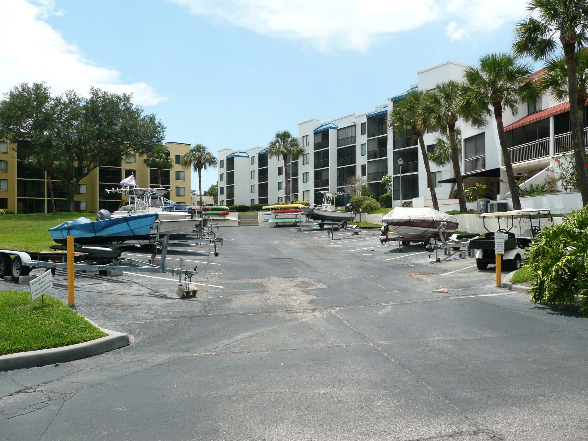 Boat Storage - 2424 W Tampa Bay Blvd