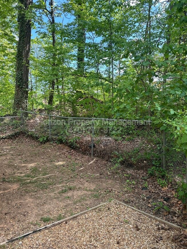 Building Photo - 3230 Century Dr