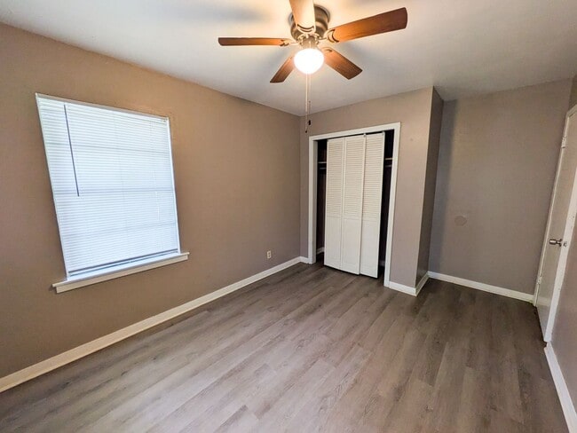 Building Photo - 436 Gardenia Ave