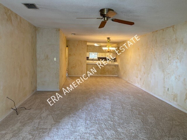 Building Photo - 287 Shalimar Dr