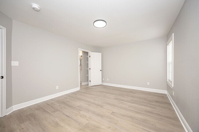 Building Photo - Completed Updated Home for Rent