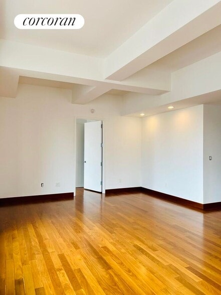 Building Photo - 305 E 63rd St
