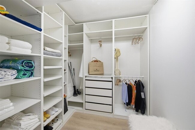 Building Photo - 3546 S Ocean Blvd