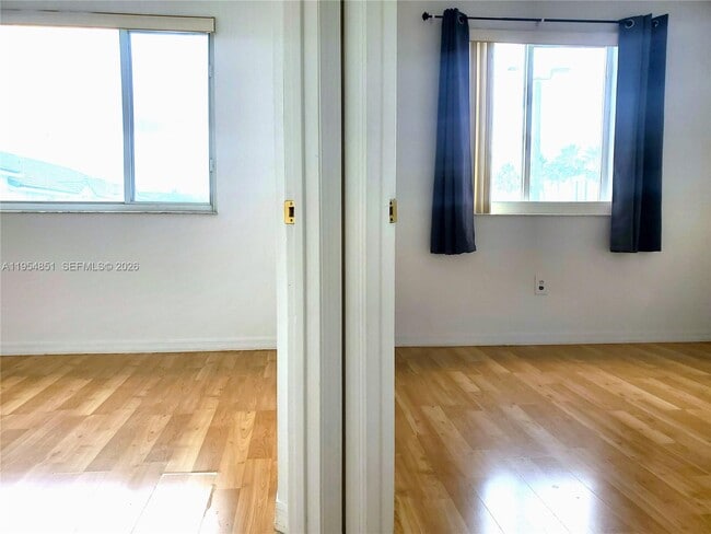 Building Photo - 120 SW 109th Ave