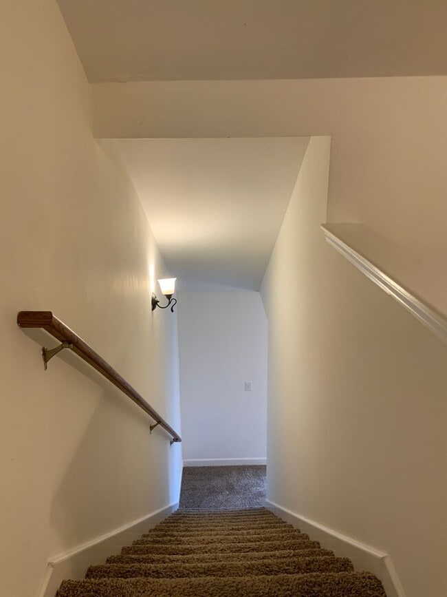 Building Photo - Percy Priest Townhouse