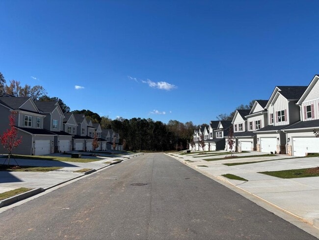 Building Photo - 200-C Alston Ridge Dr