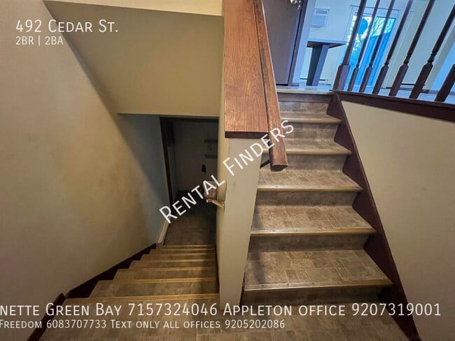 Building Photo - 492 Cedar St