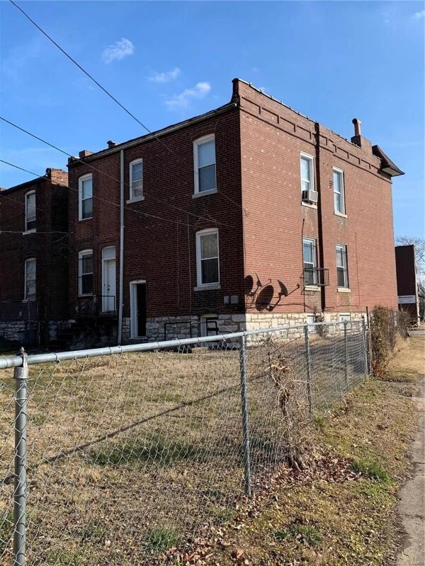 Building Photo - 4401 Harris Ave