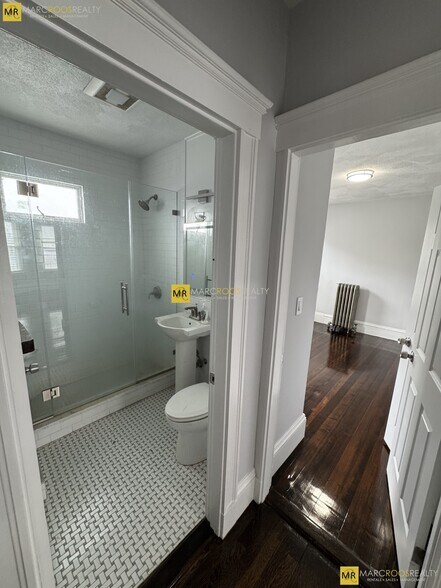 Building Photo - 14-16 Hamilton Rd