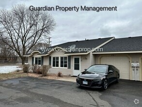 Building Photo - Brooklyn Park End Unit Patio Home, Dishwas...