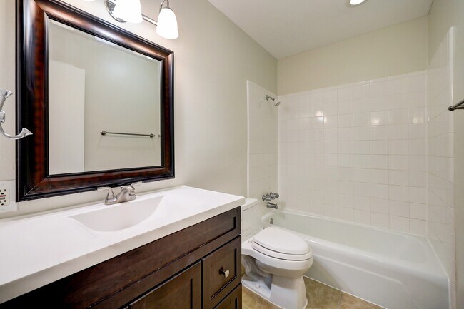 Building Photo - 9031 Gaylord Dr