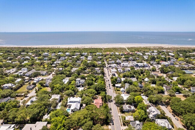 Building Photo - Sullivans Island Historic Charmer