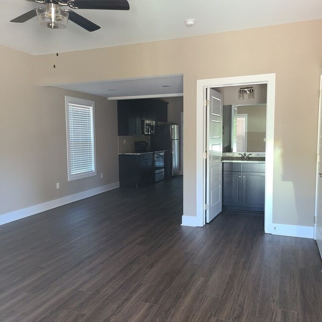 Building Photo - Stonehaven Subdivision - 3BR, 3BA SFH