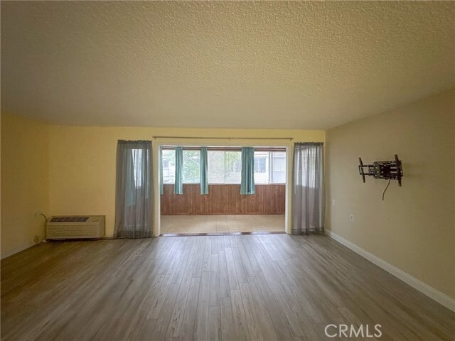 Building Photo - 353 Avenida Sevilla