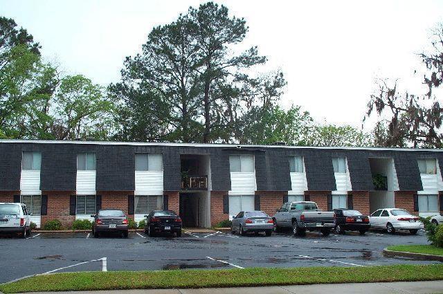 Primary Photo - 2 Bedroom Apartment - Close to VSU!