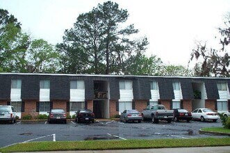 Building Photo - 2 Bedroom Apartment - Close to VSU!