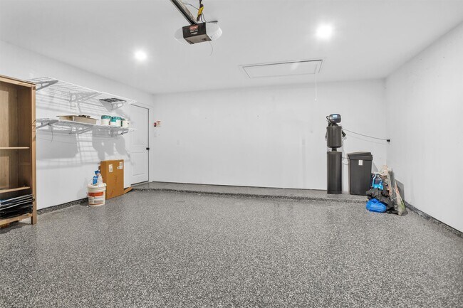 Building Photo - 18402 Cir Bar Rnch Ct