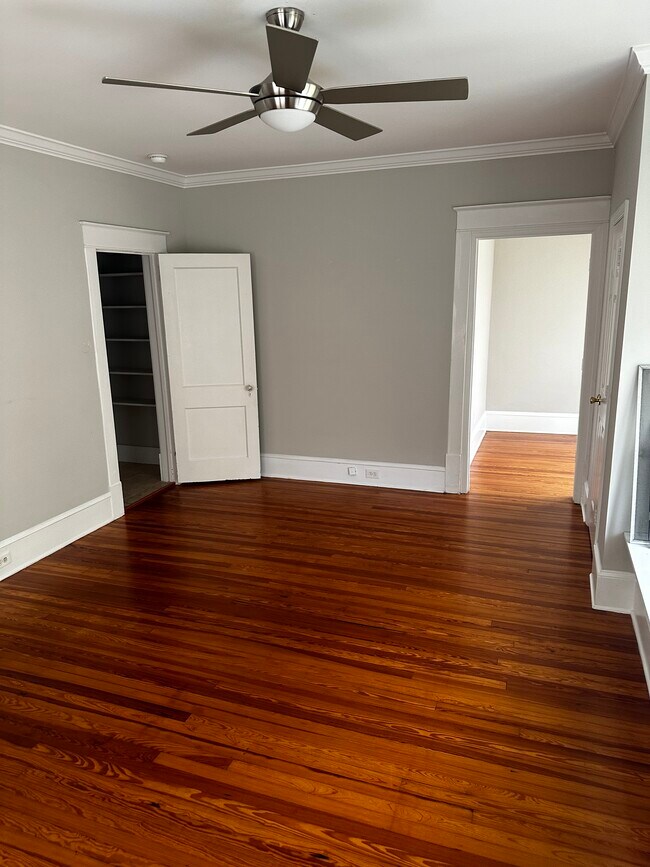 Building Photo - 2962 Park St