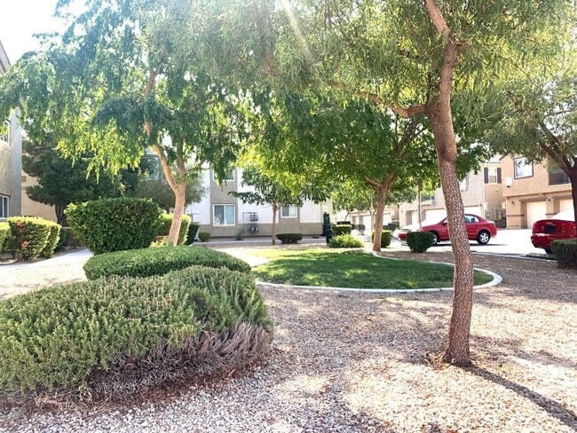 Building Photo - Ready for Move In