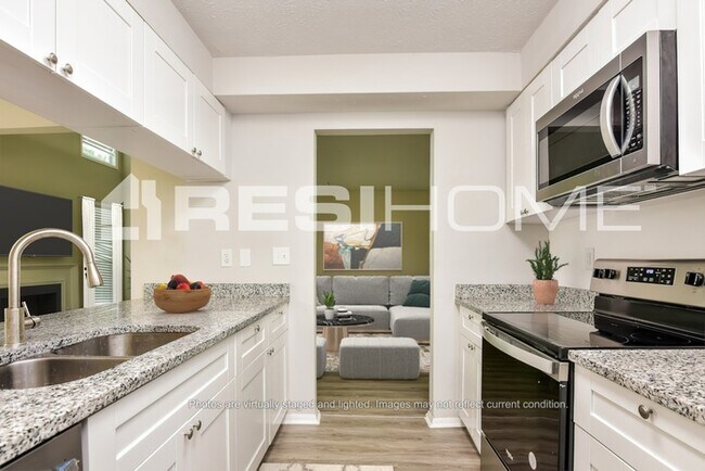 Building Photo - 1283 Old Countryside Cir