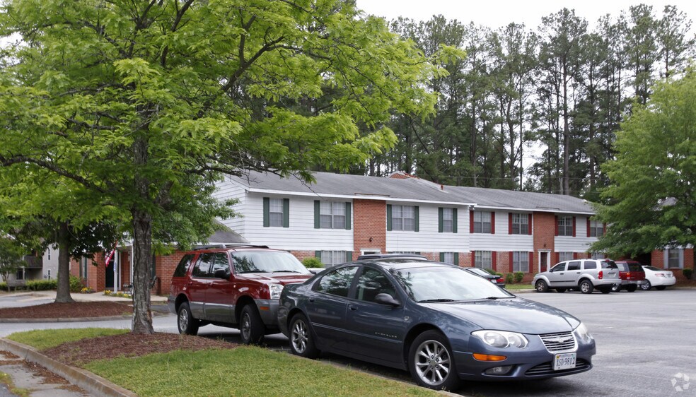 Forest Pine Apartments 201 Forest Pine Rd Franklin VA 23851