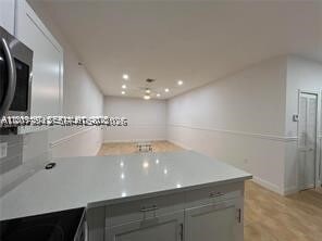 Building Photo - 2734 Bird 114