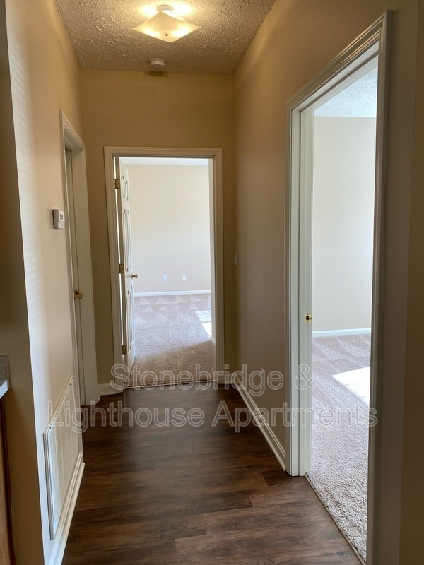 Building Photo - 1104 Lighthouse Dr