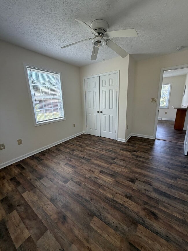 Building Photo - 3009 Joy Cir