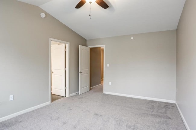 Building Photo - 30 Brook Side Dr