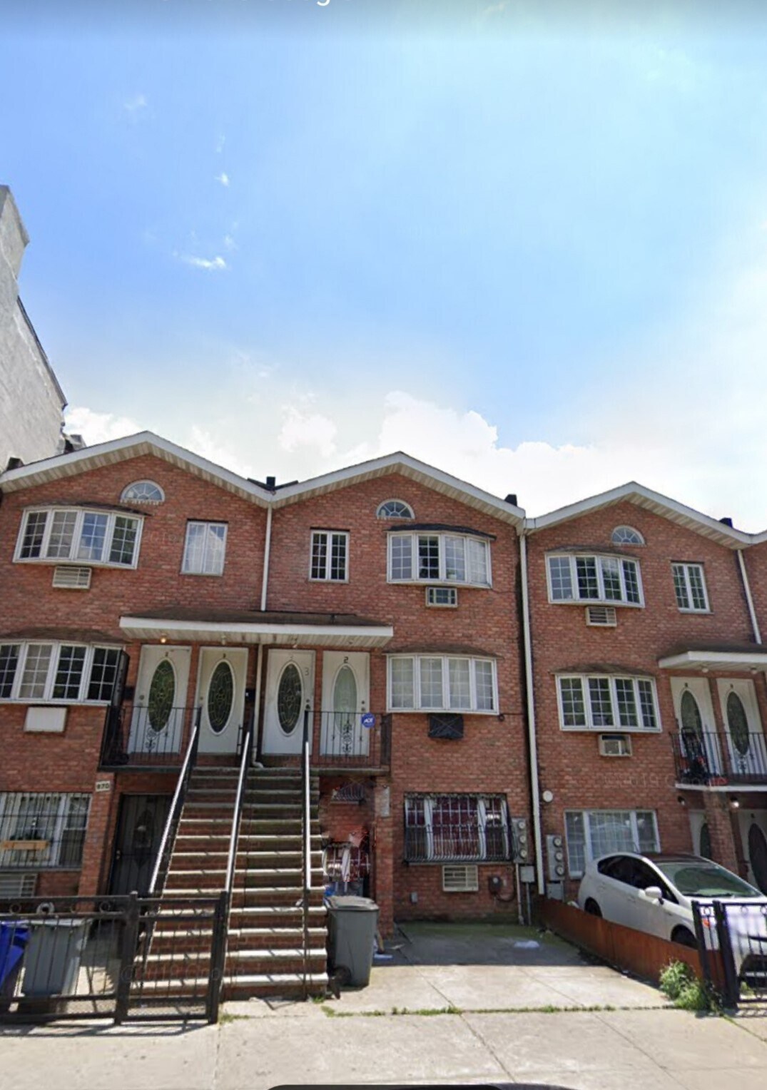 Building Photo - 968 Myrtle Ave