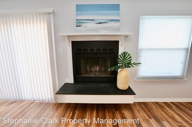 Building Photo - 3 br, 2.5 bath House - 606 Sheafe Court