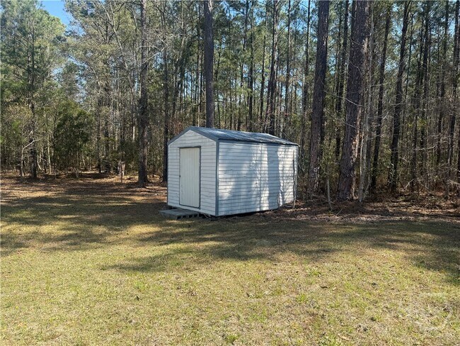 Building Photo - 844 Log Landing Rd