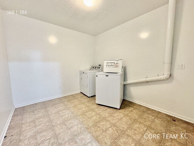 Building Photo - 4420 Jarboe St