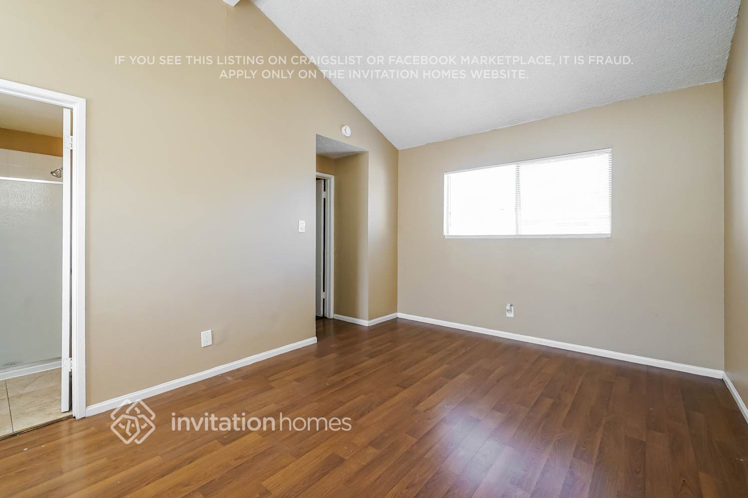 Building Photo - 1530 W 154th Pl