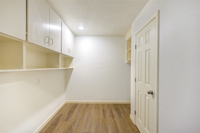 Building Photo - 12625 Memorial Dr