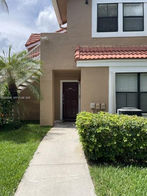 Building Photo - 10500 SW 155th Ct