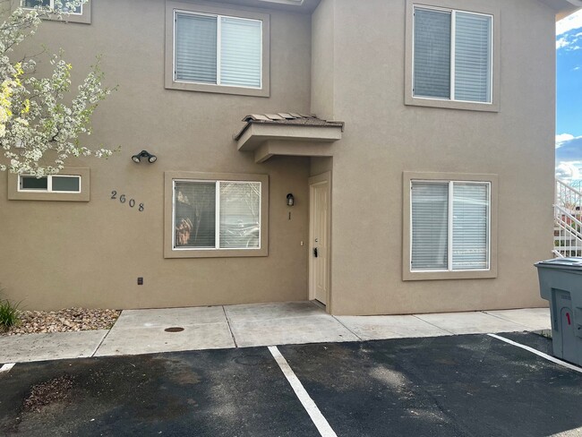 Building Photo - 2608 E 750 N