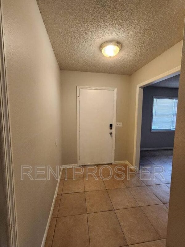 Building Photo - 3816 Sutters Mill Circle