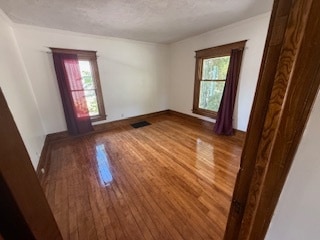 Building Photo - 403 W Eleventh St