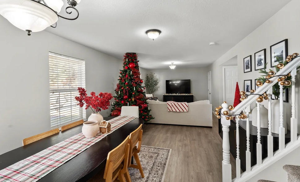 Building Photo - 1485 Navajo Dr