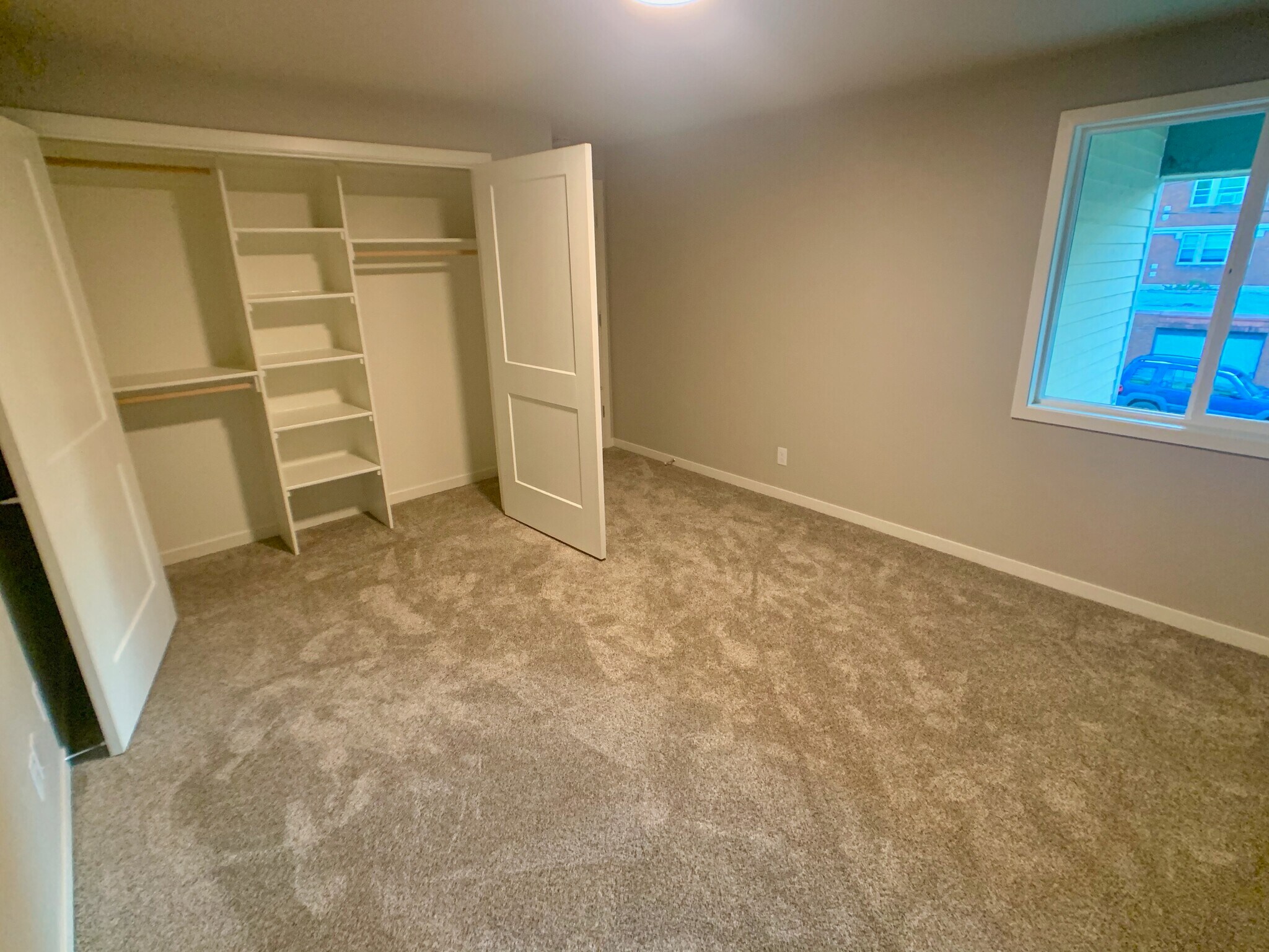 Building Photo - 204 9th NW St