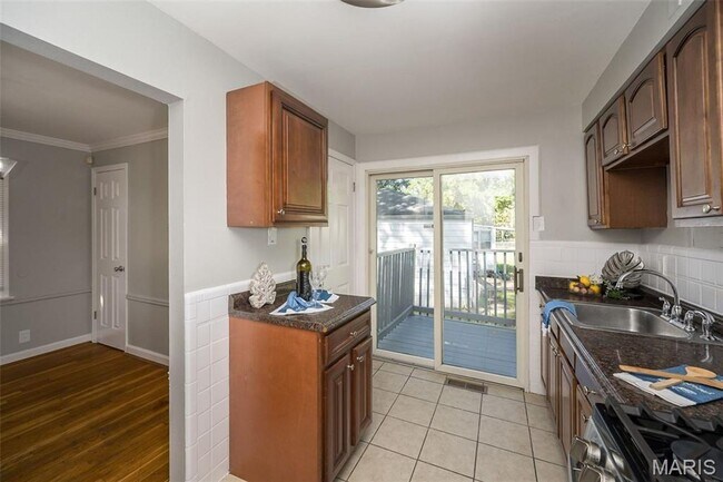 Building Photo - 1239 Darr Dr